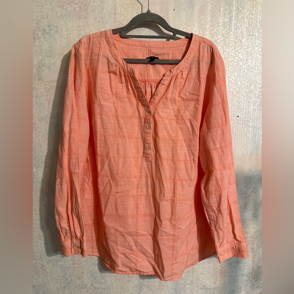 Talbots Side Button Cotton Band Collar Popover In A Coral Cross-dye Color. XL